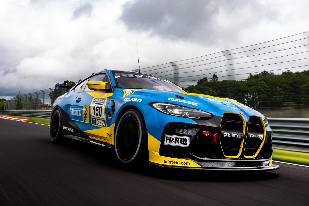 BMW M4 von Bilstein auf der Rennstrecke