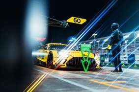 Merdes AMG beim Boxenstopp